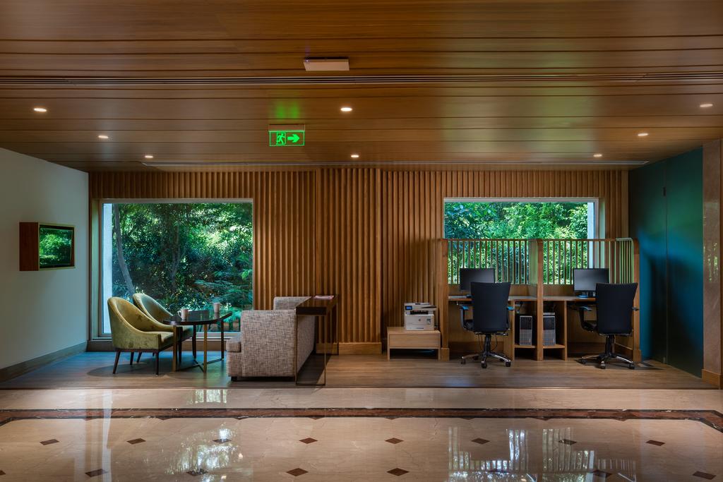 Holiday Inn