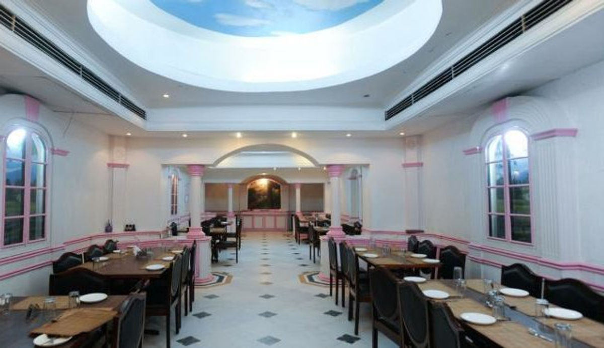 Hotel Siddhartha Palace in Shahibagh, Ahmedabad Hotel Siddhartha Palace in Shahibagh, Ahmedabad