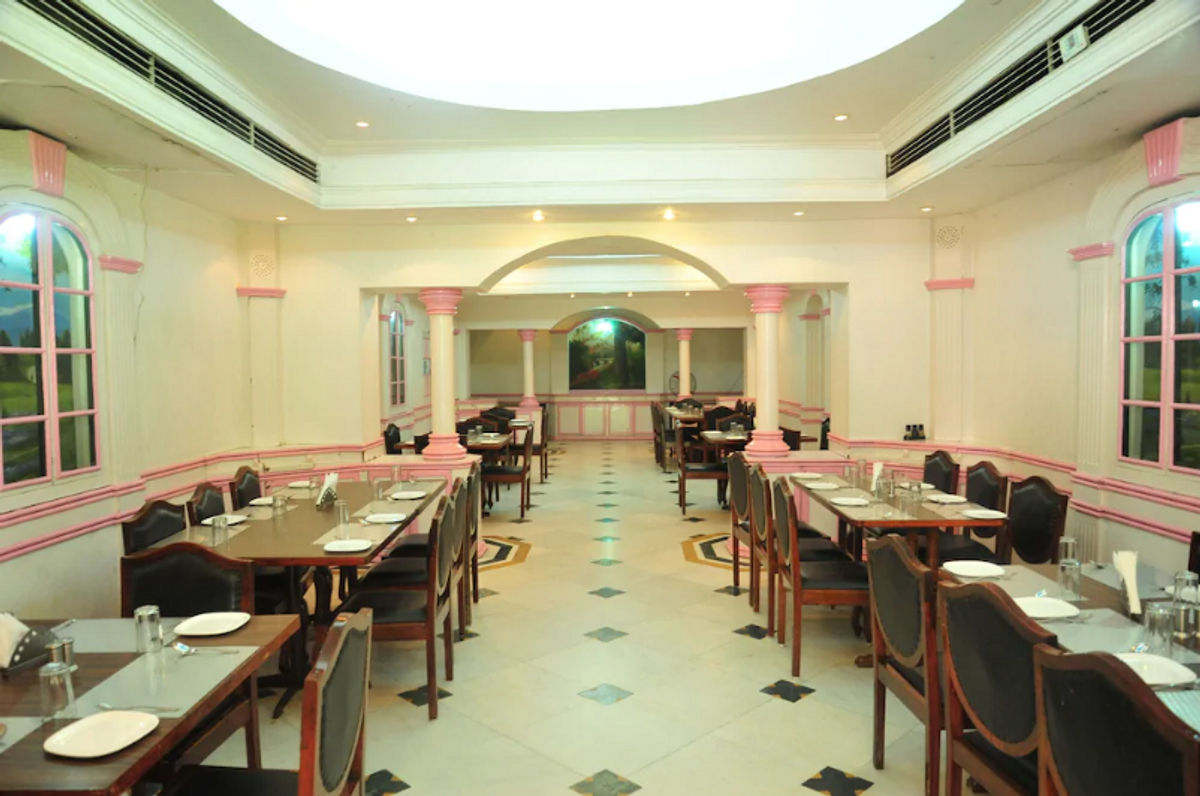 Hotel Siddhartha Palace in Shahibagh, Ahmedabad Hotel Siddhartha Palace in Shahibagh, Ahmedabad