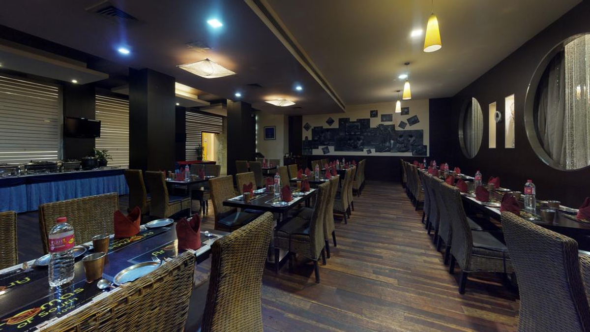 37th Crescent Hotel in Race Course Road, Bangalore 37th Crescent Hotel in Race Course Road, Bangalore