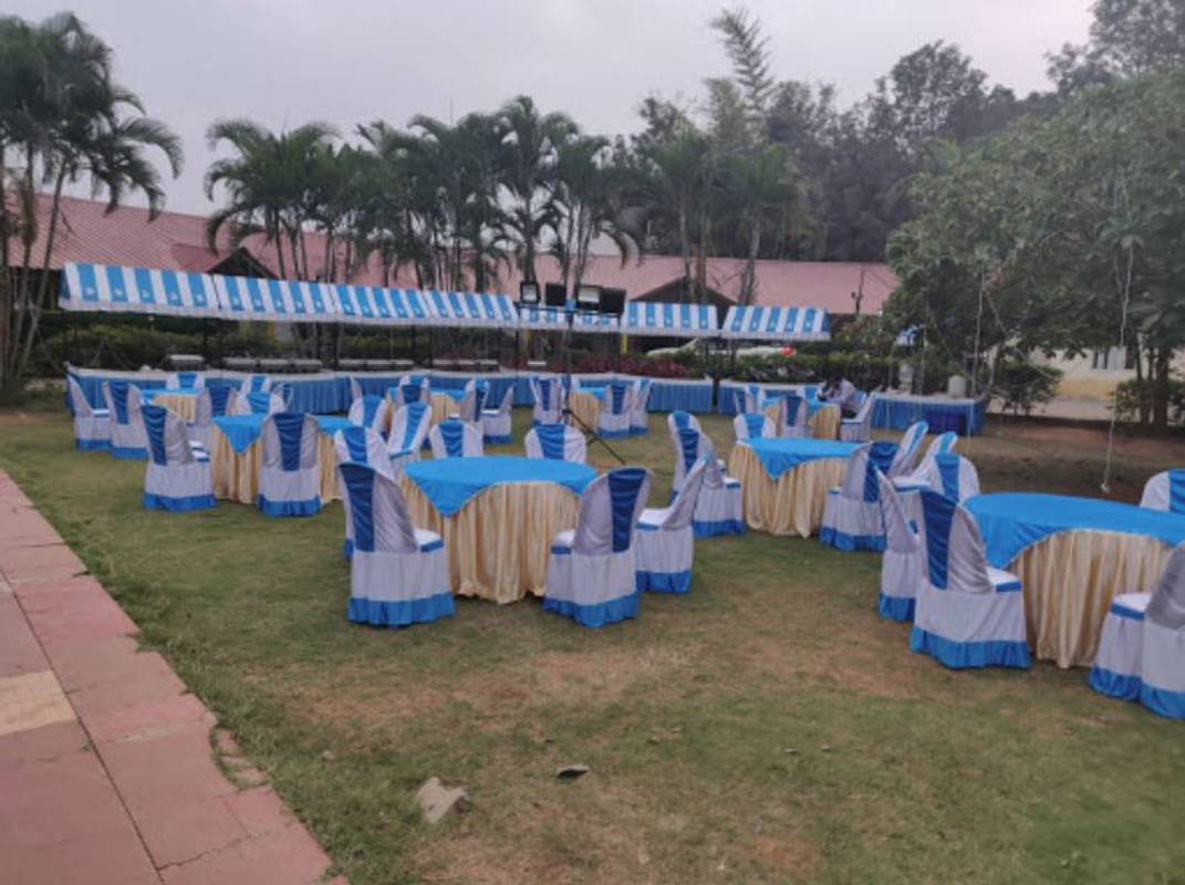 Country Club in Yelahanka, Bangalore Country Club in Yelahanka, Bangalore