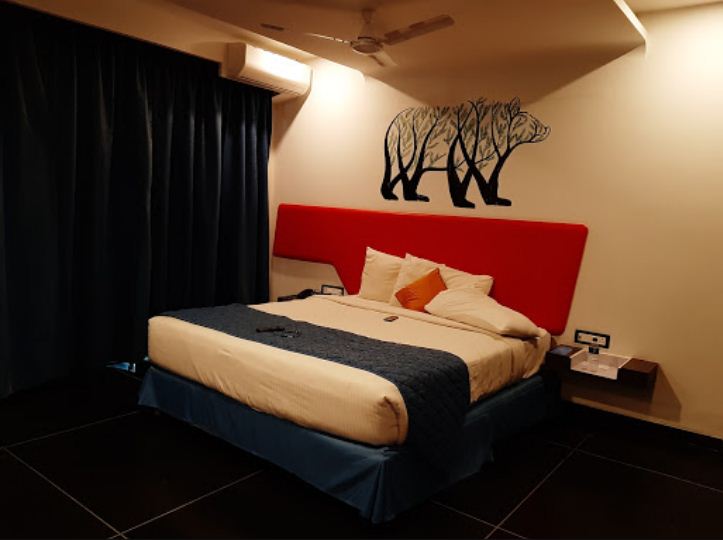 Days Suites