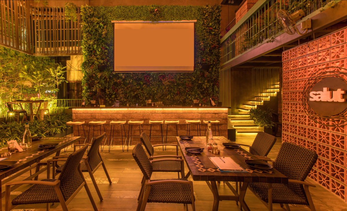 Salut Gastropub in Jayanagar, Bangalore Bar and Pub VenueMonk