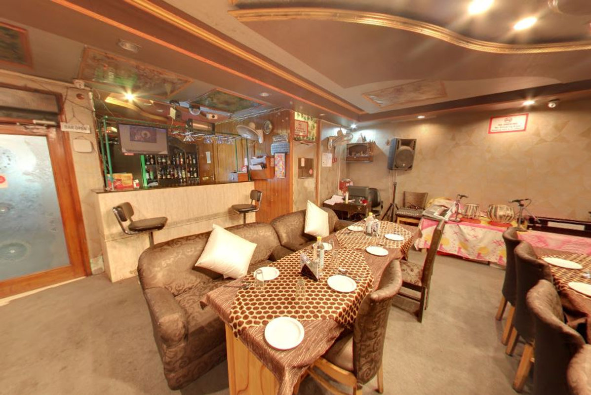 Aroma in Karkardooma, Delhi Restaurant VenueMonk