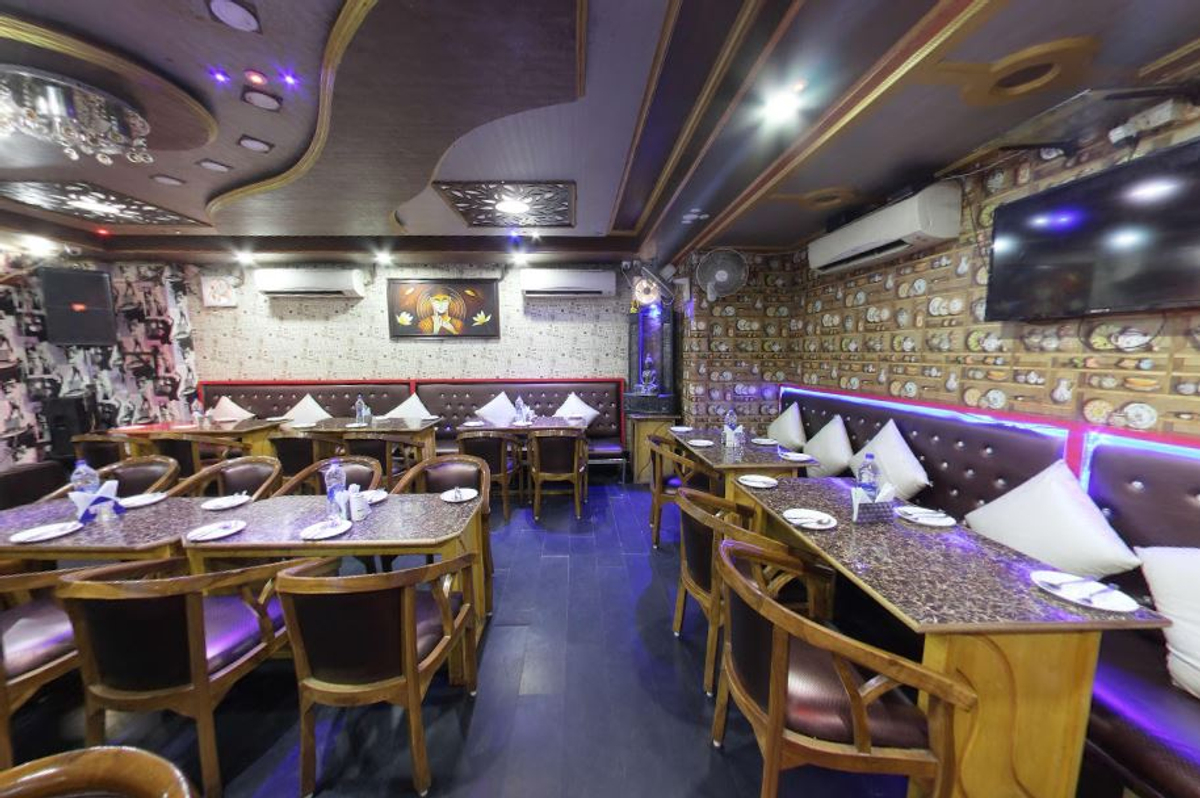 Aroma in Karkardooma, Delhi Restaurant VenueMonk