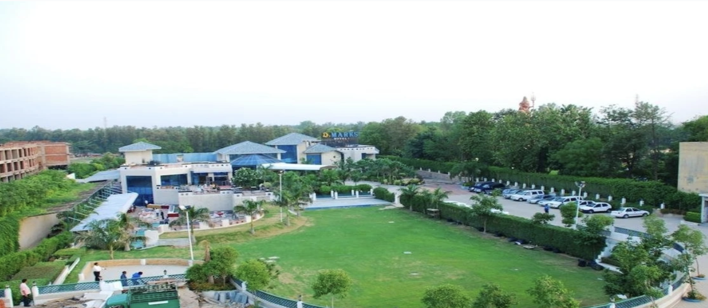 Dee Marks Hotel and Resorts