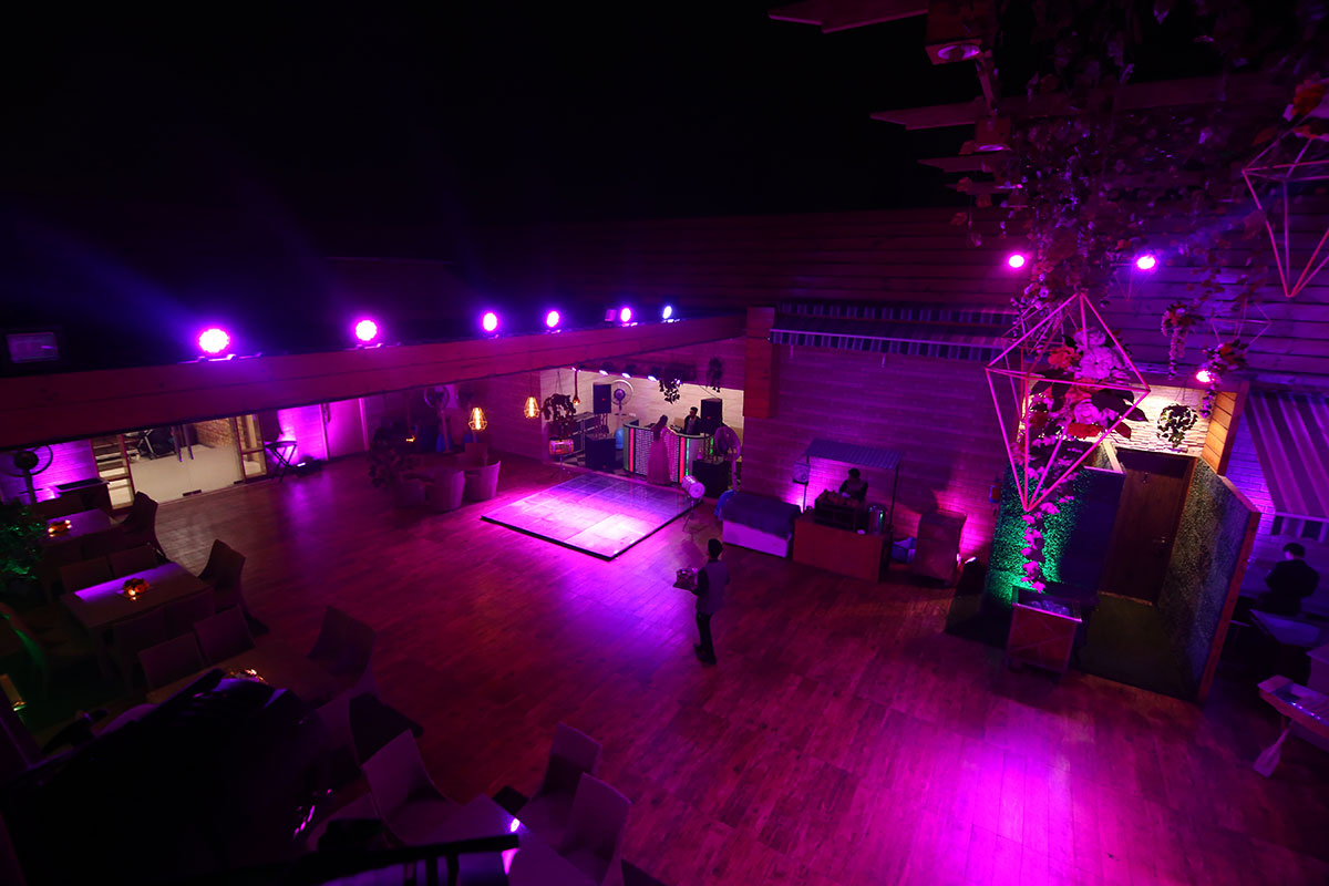 Green Lounge Fusion in GT Karnal Road, Delhi Banquet Hall VenueMonk