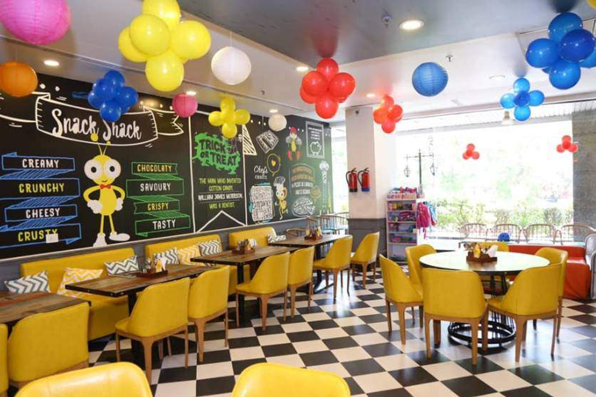 Let Em Play in Saket, Delhi Gaming Zone VenueMonk