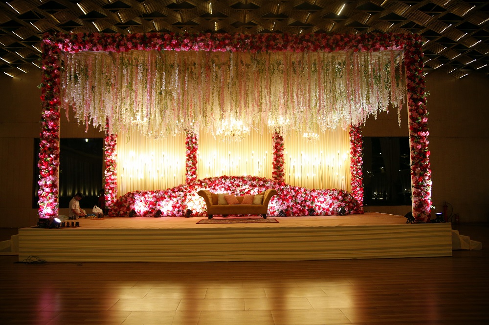 Shagun Farms by Ferns N Petals
