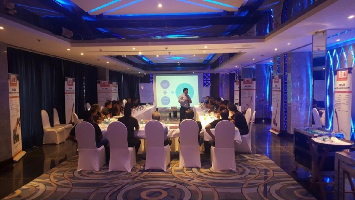 Golden Galaxy in Mathura Road, Faridabad Banquet Hall VenueMonk