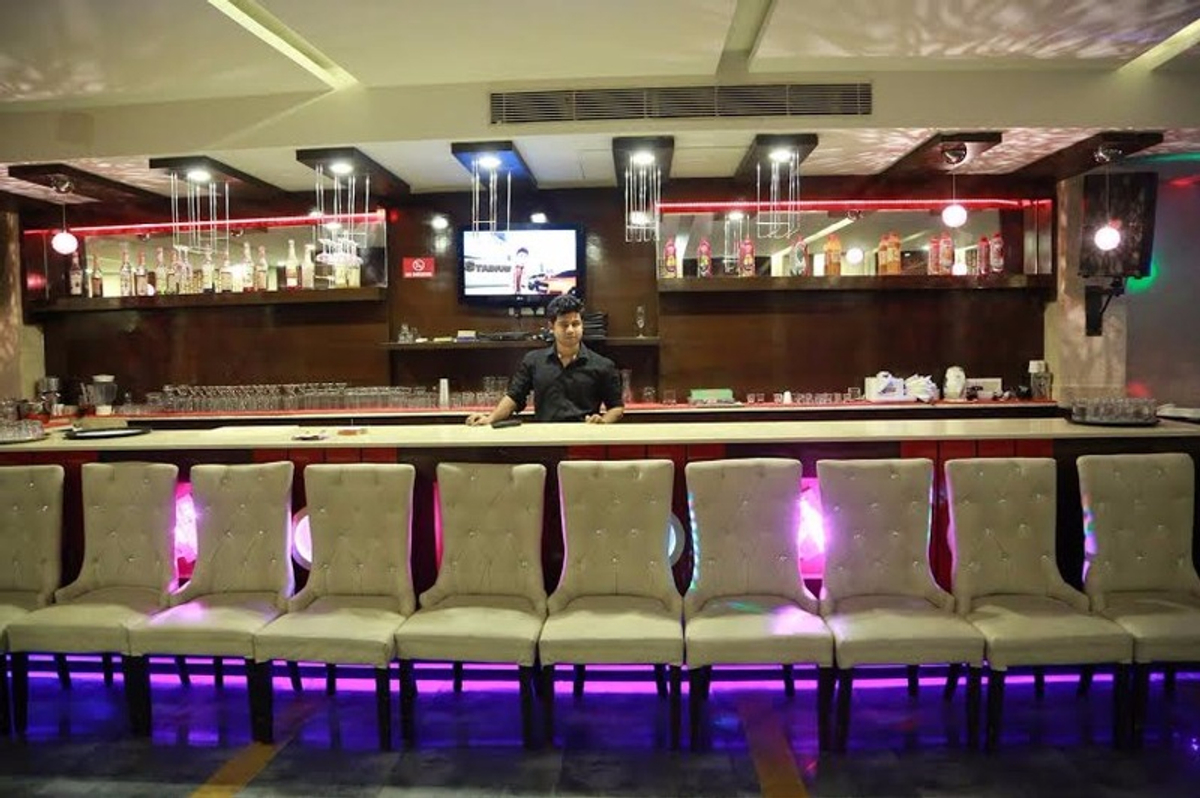 Hotel Abhinandan in NIT, Faridabad Hotel Abhinandan in NIT, Faridabad