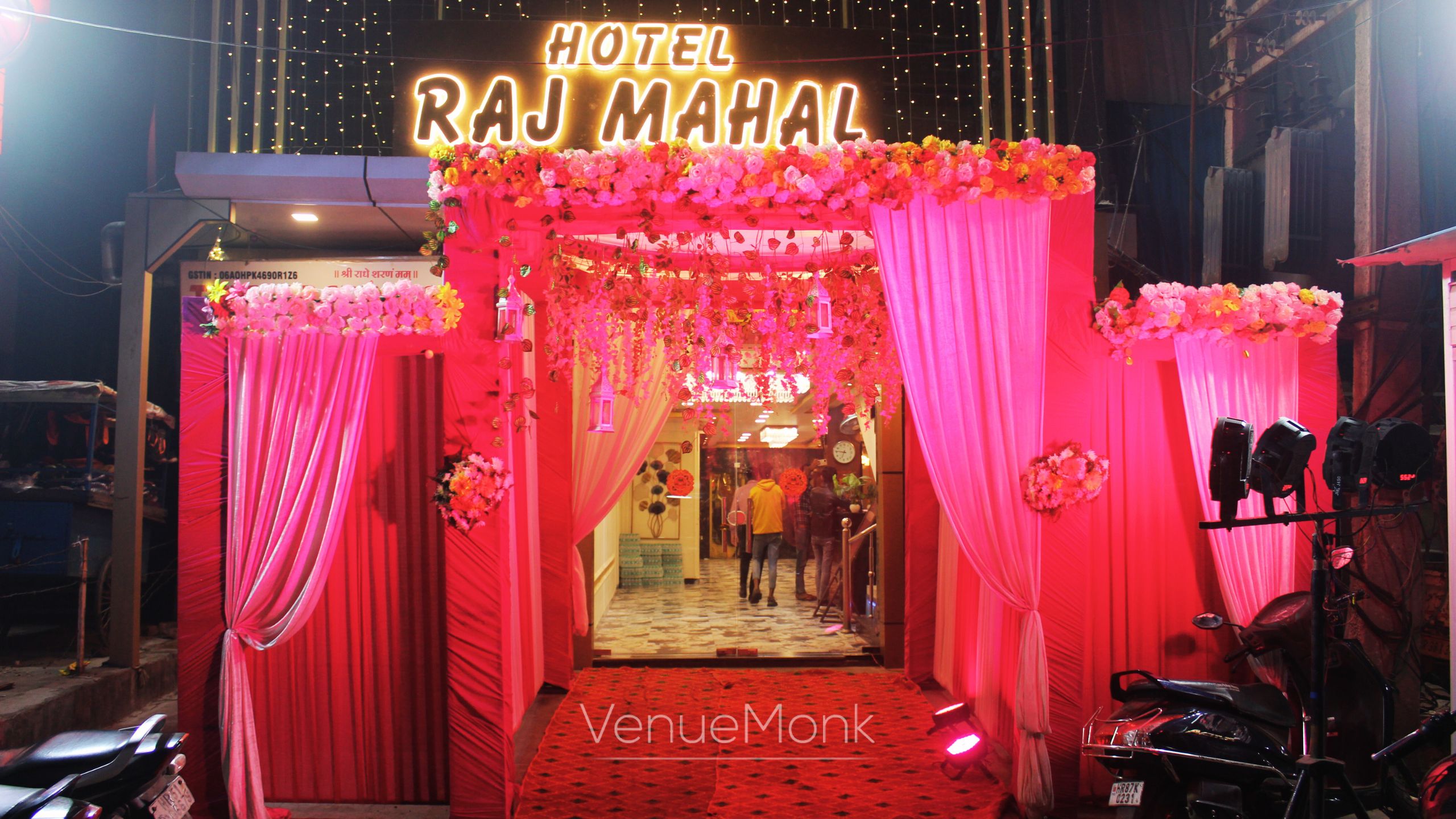 Hotel Rajmahal