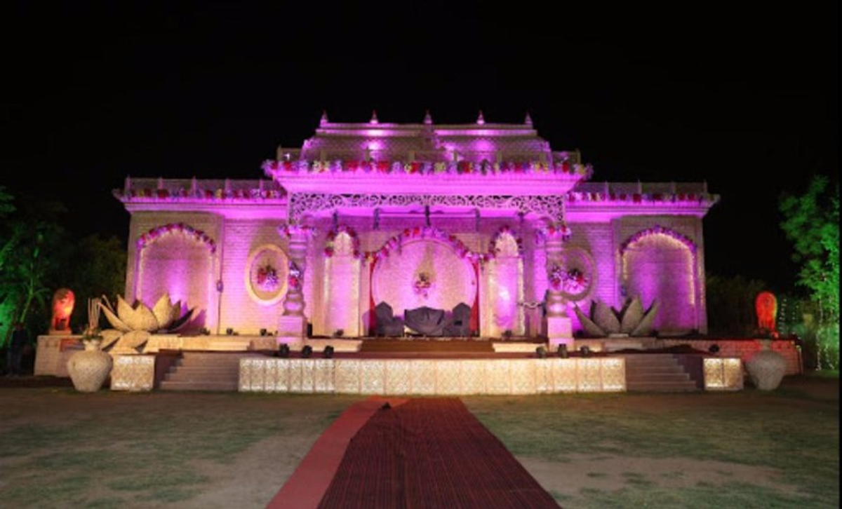 Royal Ambience in Vasundhara, Ghaziabad Royal Ambience in Vasundhara, Ghaziabad