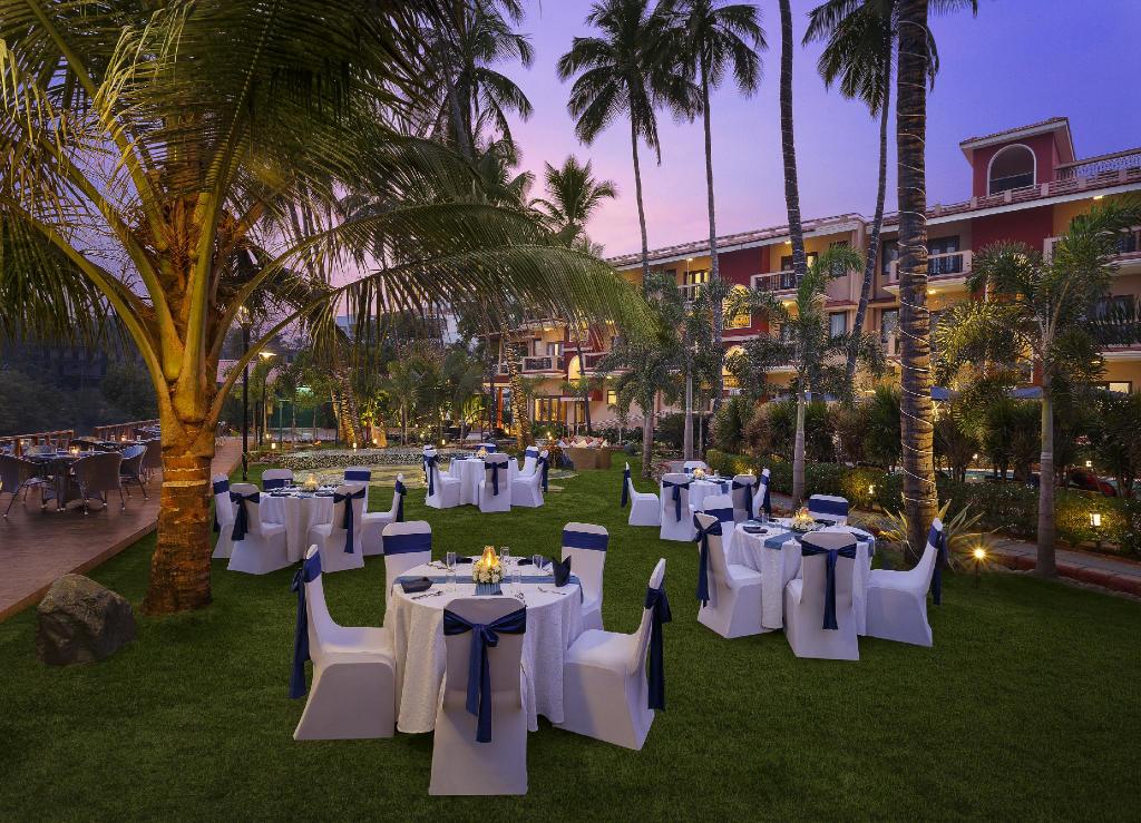Lazylagoon Sarovar Portico Suites