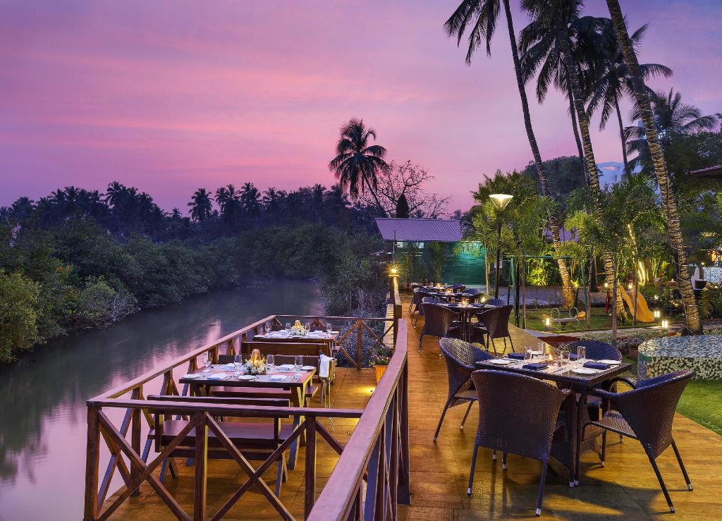 Lazylagoon Sarovar Portico Suites
