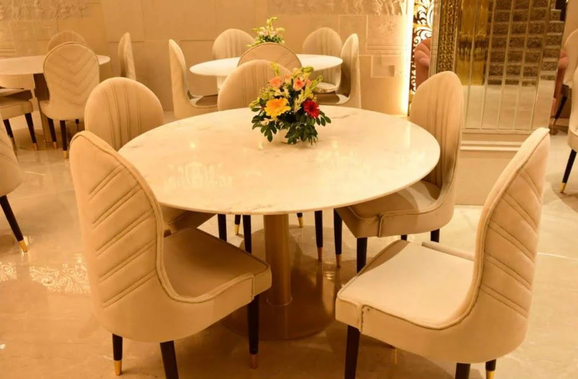 Aadat Hotel