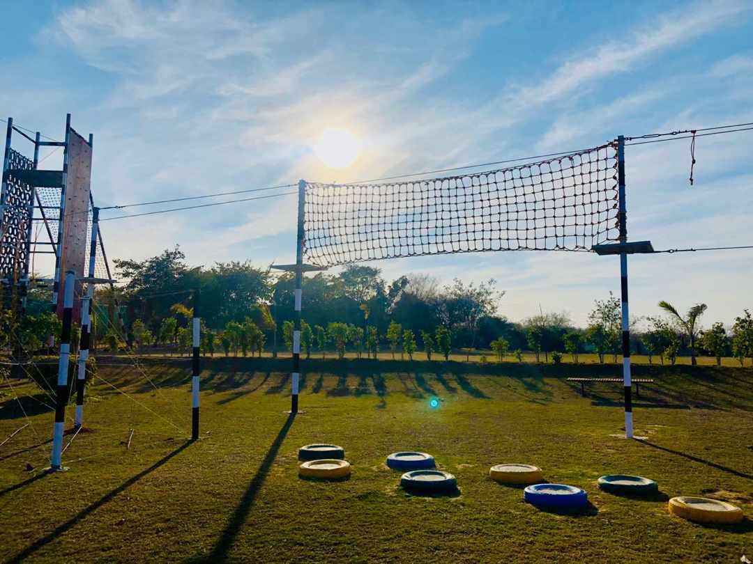Apple Adventure Resort