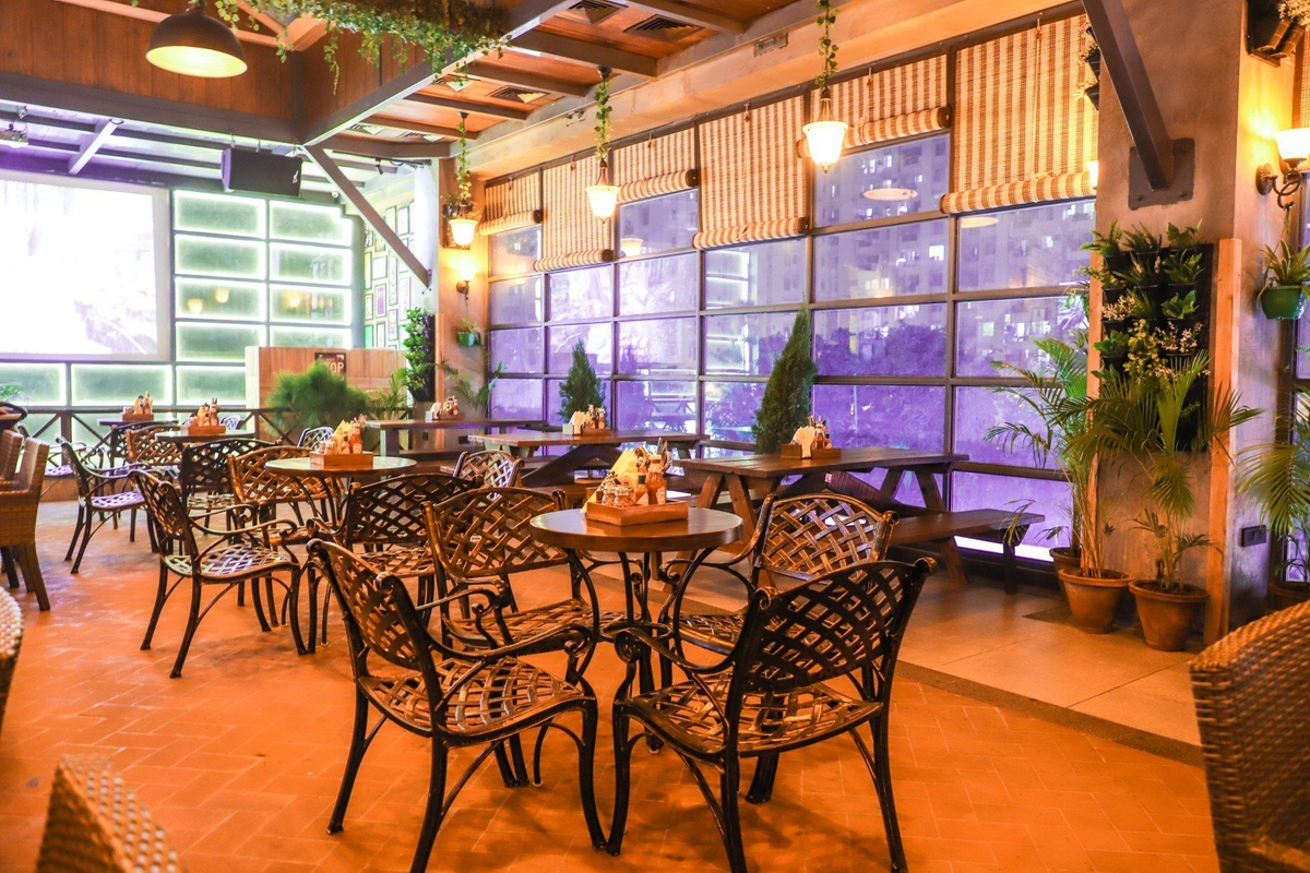 Beer Garden in Sector 49, Gurgaon | Bar and Pub - VenueMonk