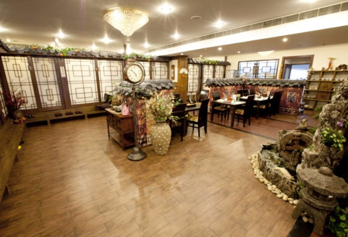Gung The Palace in Sector 29, Gurgaon Gung The Palace in Sector 29, Gurgaon