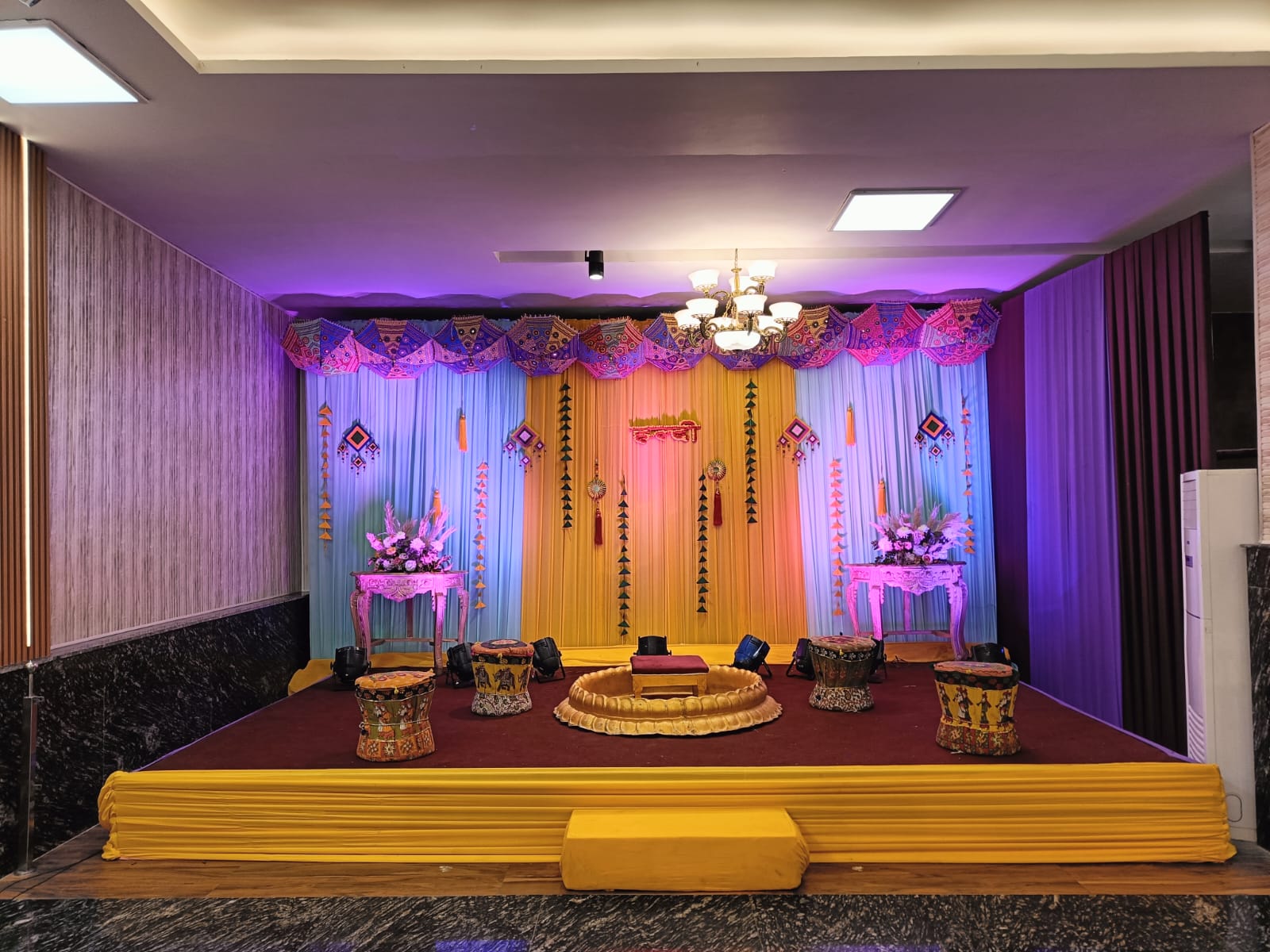 Hotel Acme INN