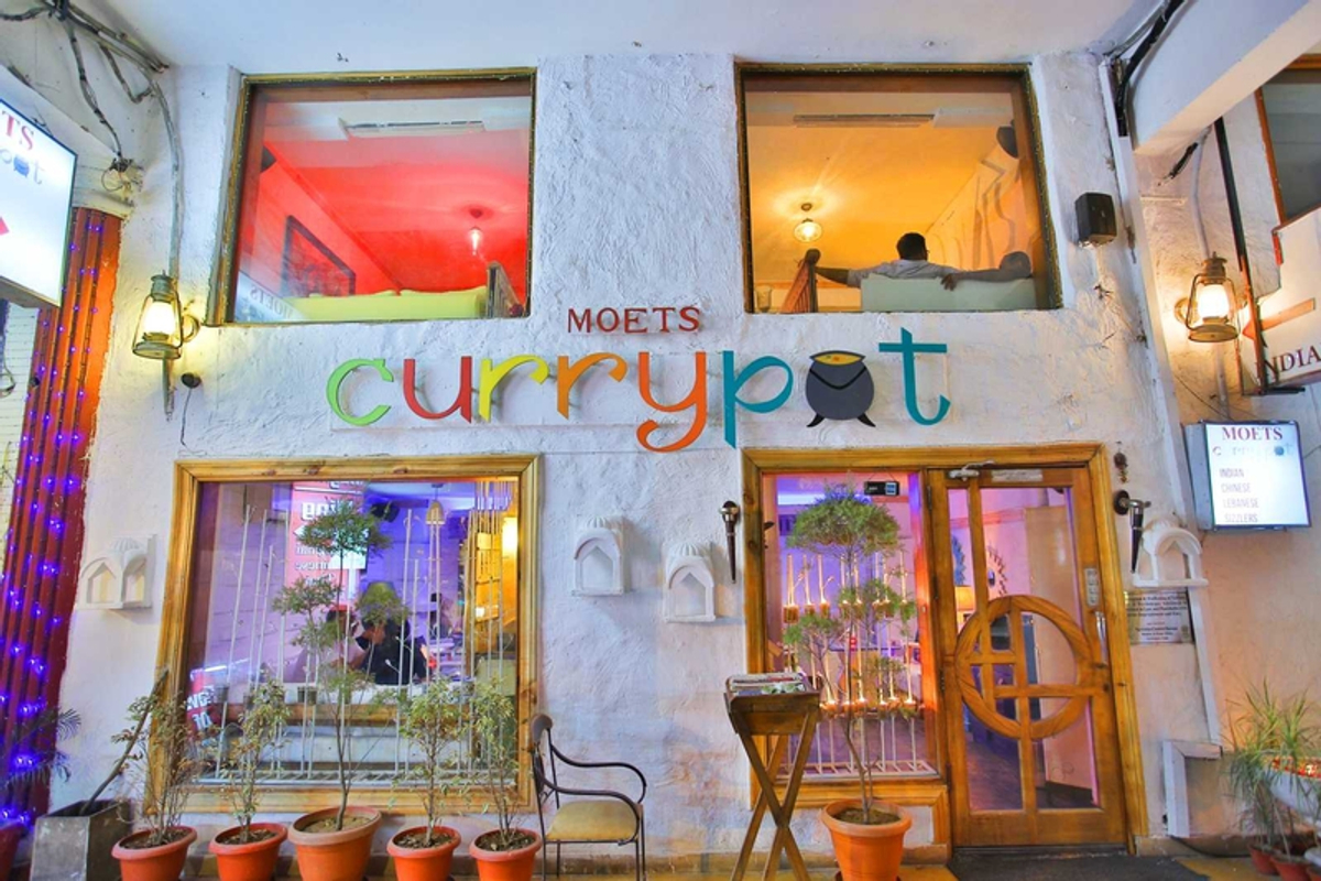 Moets Curry Pot in DLF Phase 2, Gurgaon