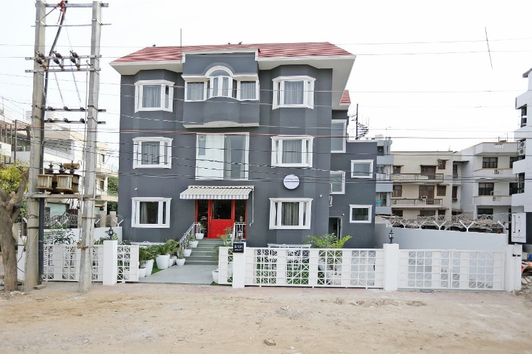 OYO Townhouse 017 in Sector 30, Gurgaon | Banquet Hall - VenueMonk