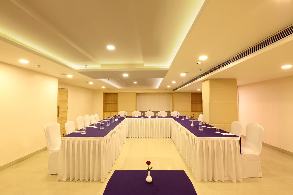 GOLDEN TULIP