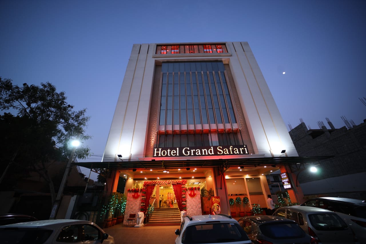 Hotel Grand Safari