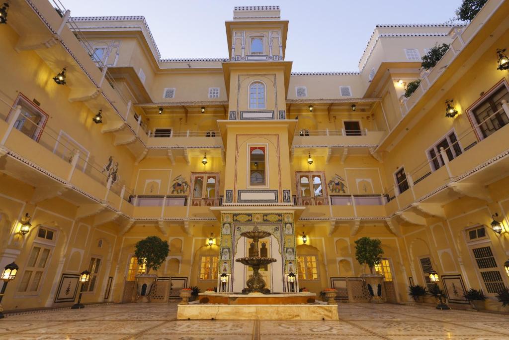 The Raj Palace, Amer Road