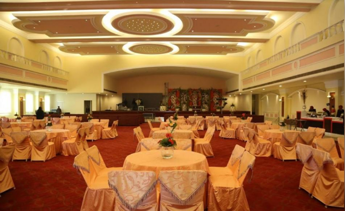 White Diamond in Mithapur, Jalandhar White Diamond in Mithapur, Jalandhar