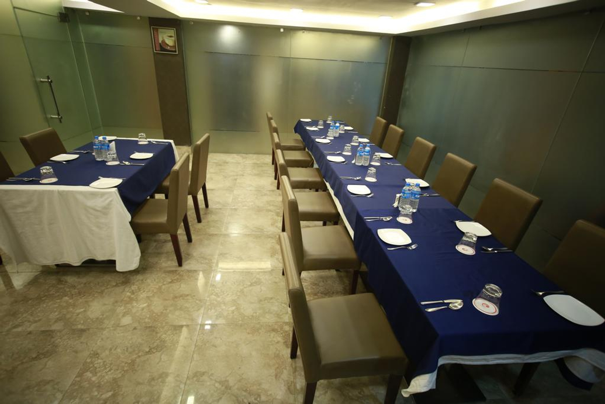 Hotel Comfotel in Ballygunge, Kolkata Hotel Comfotel in Ballygunge, Kolkata