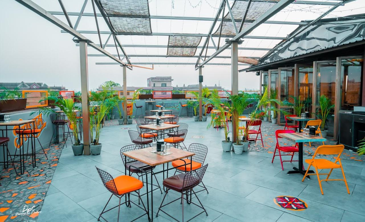 Bombay Remix In Gomti Nagar Lucknow Restaurant VenueMonk