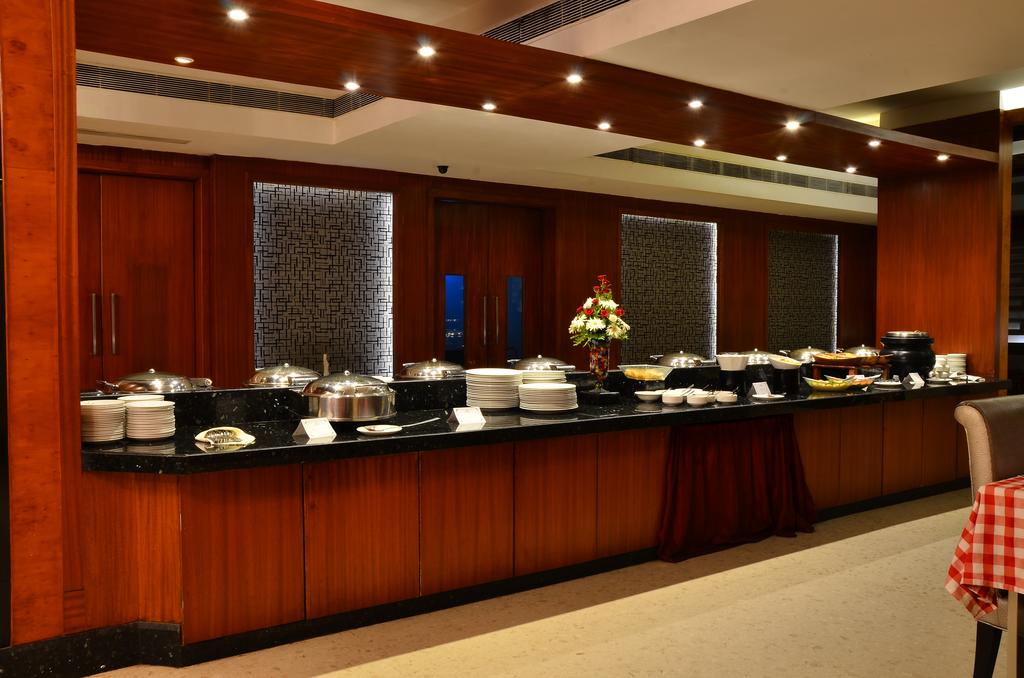 Hotel Lineage