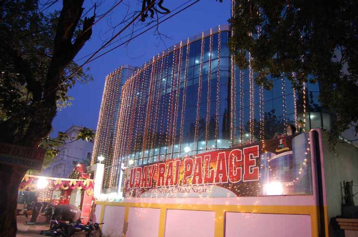 Hotel Uday Raj Palace in Mahanagar, Lucknow