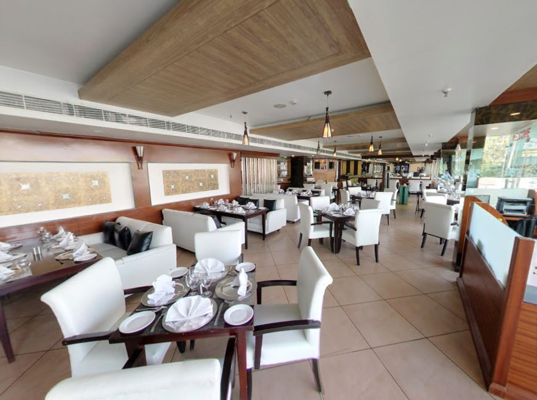 S2S Resto Bar in Gomti Nagar, Lucknow Restaurant VenueMonk