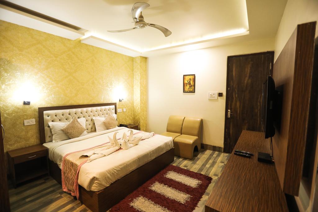 The Grand Orion Hotel