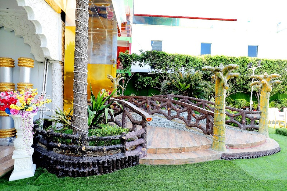Anandee Home in Sector 51, Noida Anandee Home in Sector 51, Noida