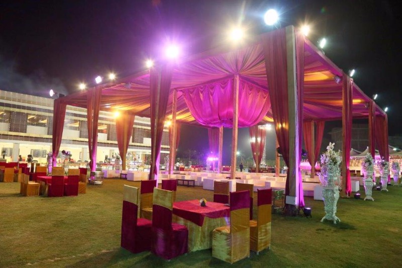 Frolic Farm in Sector 73, Noida | Banquet With Lawn - VenueMonk