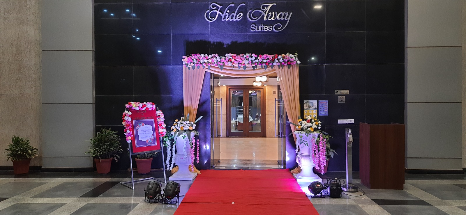 Hide Away Suites