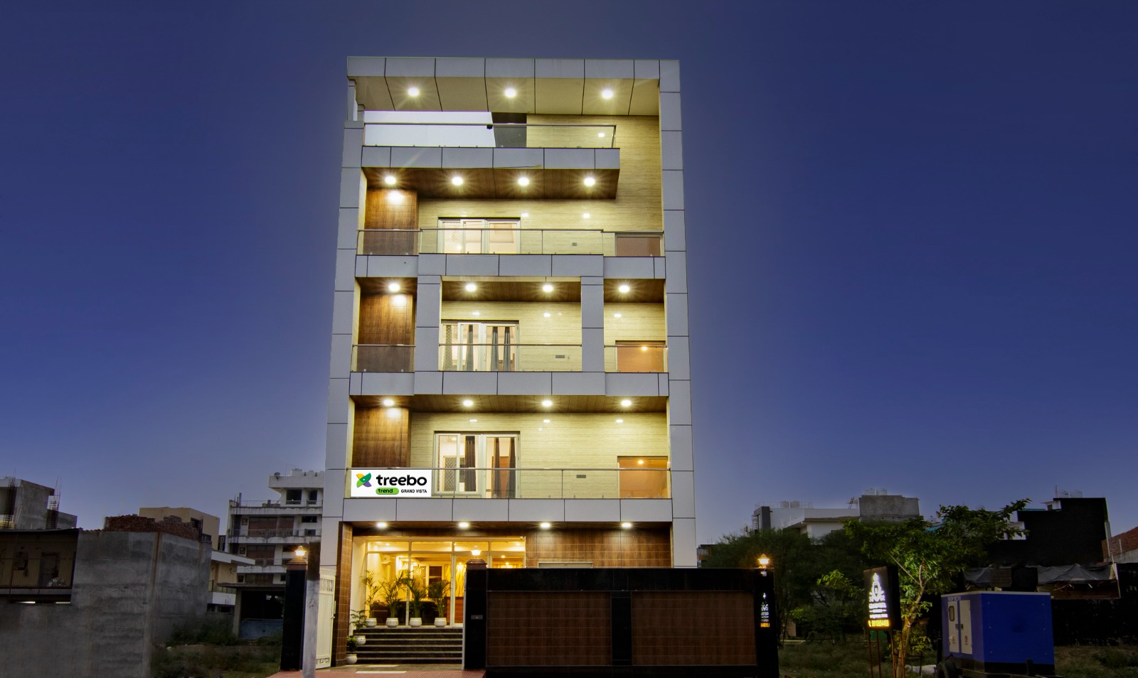 Hotel Grand Vista And banquet