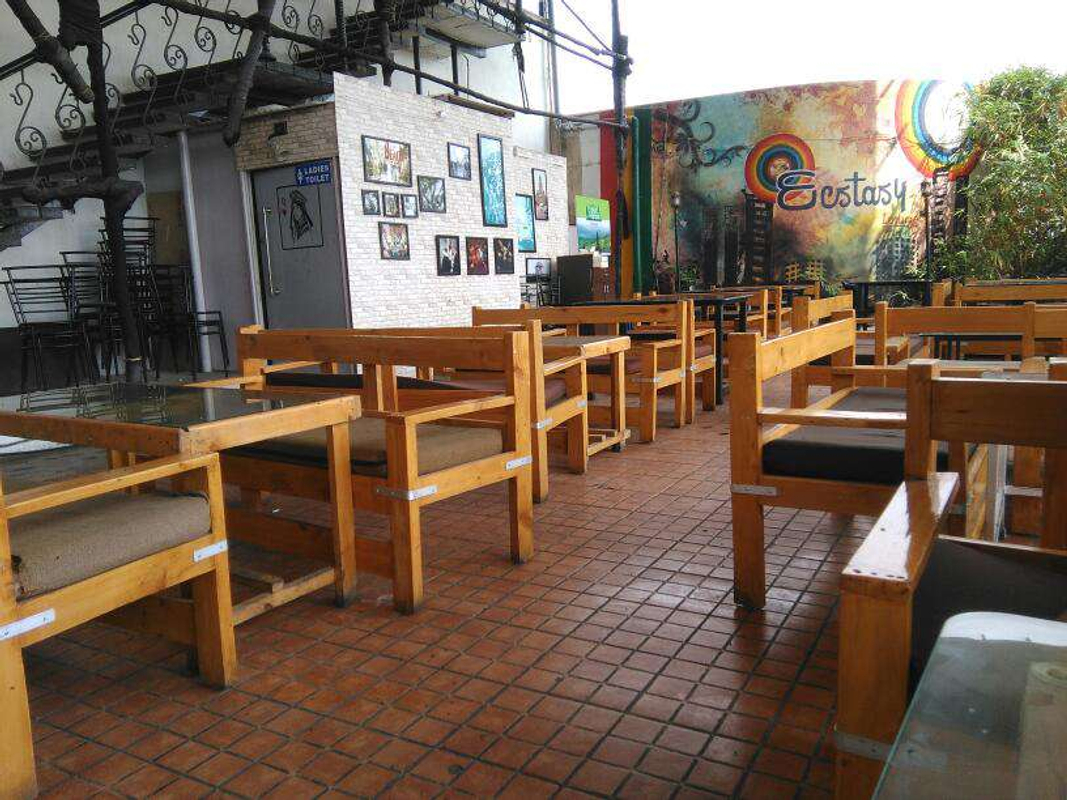 Ecstacy Lounge in Kothrud, Pune Ecstacy Lounge in Kothrud, Pune