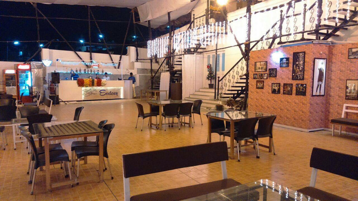 Ecstacy Lounge in Kothrud, Pune Ecstacy Lounge in Kothrud, Pune
