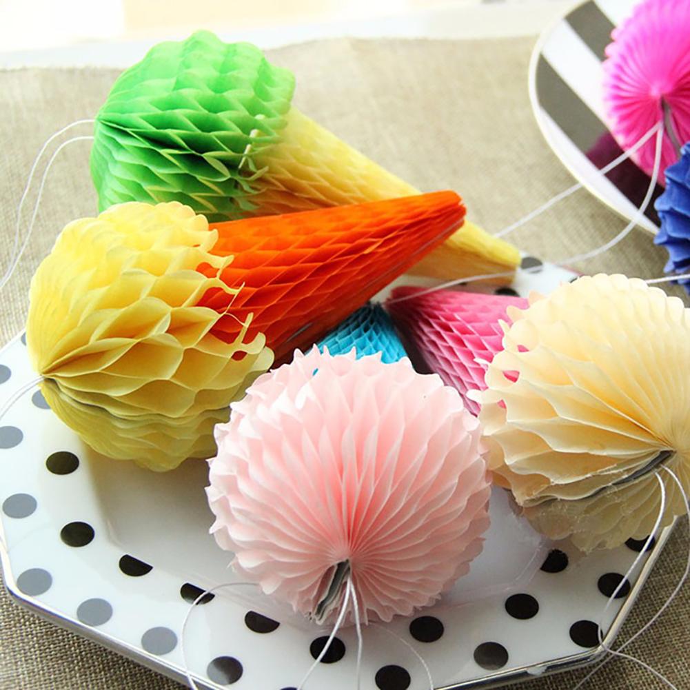 Make a Honeycomb Pom Pom in 1 Minute [video]