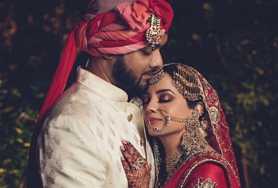 Watch the Bride carry her Sabyasachi Lehenga with Grace at Le Meredien, Gurgaon