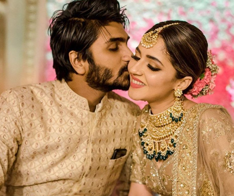 From  Floral Mehendi to Vibrant Garba Night; This Couple Enjoyed Their Punjabi Wedding To Bits!