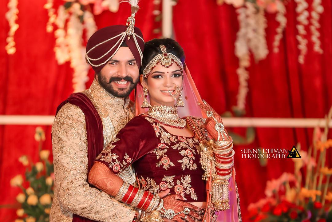 A Desi Punjabi Wedding with Shimmering Bridal Lehenga, looks Flawless