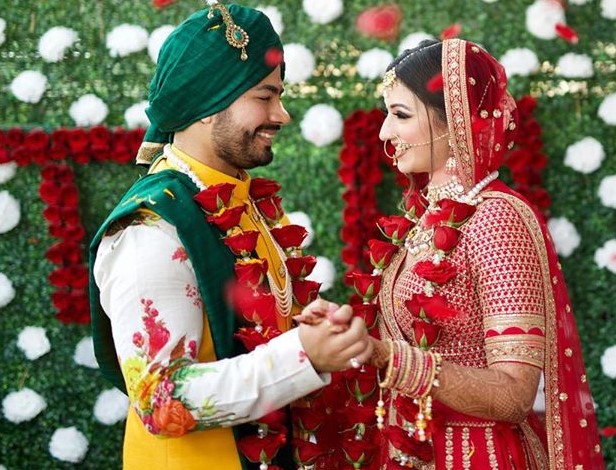 A Lavish Punjabi Wedding Where The Sabyasachi Couple Flaunted Their Wedding Craze