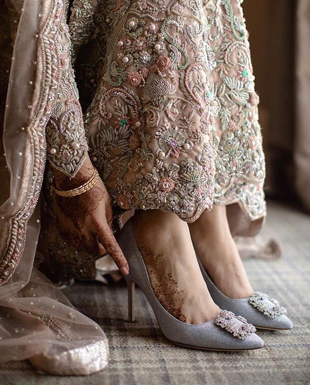 Dazzle Your Night With A Pair Of Best Bridal Shoes For Wedding