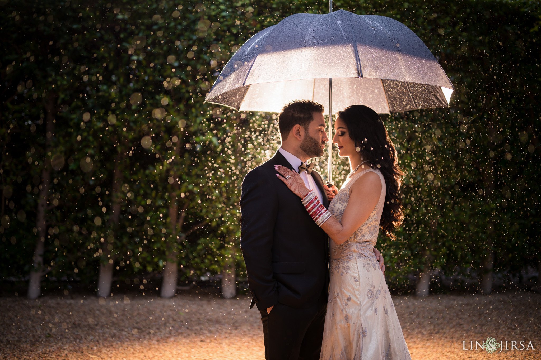 How To Prepare For Rain At Beach Wedding- Complete Guide